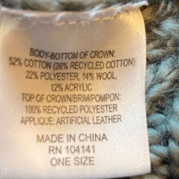 Alpine Design Black Beanie Hat, Women’s One Size, NWT - Picture 6 of 7